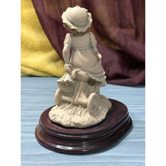 Giuseppe Armani 1993 "Biking Around" Girl on Tricycle Figurine - Picture 6 of 9